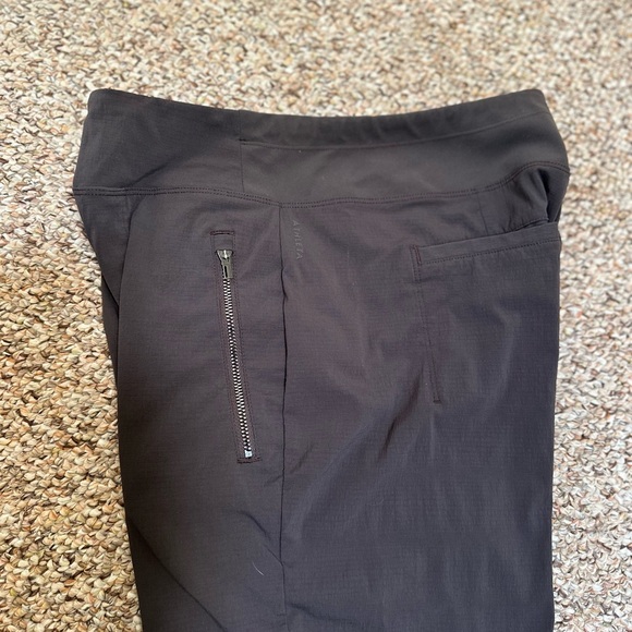 Athleta Trekkie North Jogger, Dark Grey Size 0 - Picture 5 of 5